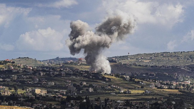 Iran memperingatkan Israel bahwa Front Perlawanan yang terdiri dari Iran dan sekutu regional, akan menghadapi Israel jika mereka menyerang Lebanon.