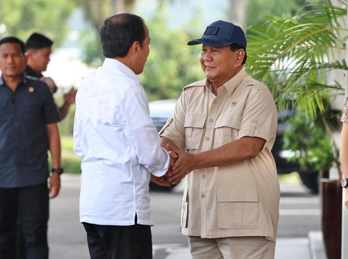 Jokowi Jenguk Prabowo di RS Usai Jalani Operasi Besar