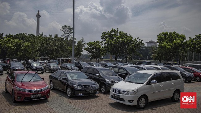 Pemerintah Provinsi DKI Jakarta melalui Bapenda menghapus sanksi administrasi untuk Pajak Kendaraan Bermotor dan Bea Balik Nama Kendaraan Bermotor (BBNKB).